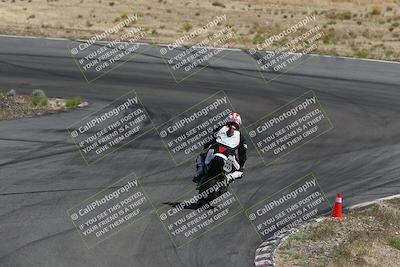 media/Apr-20-2025-AHRMA (Sun) [[393a79c373]]/Race/Group 10/Turn 4b/